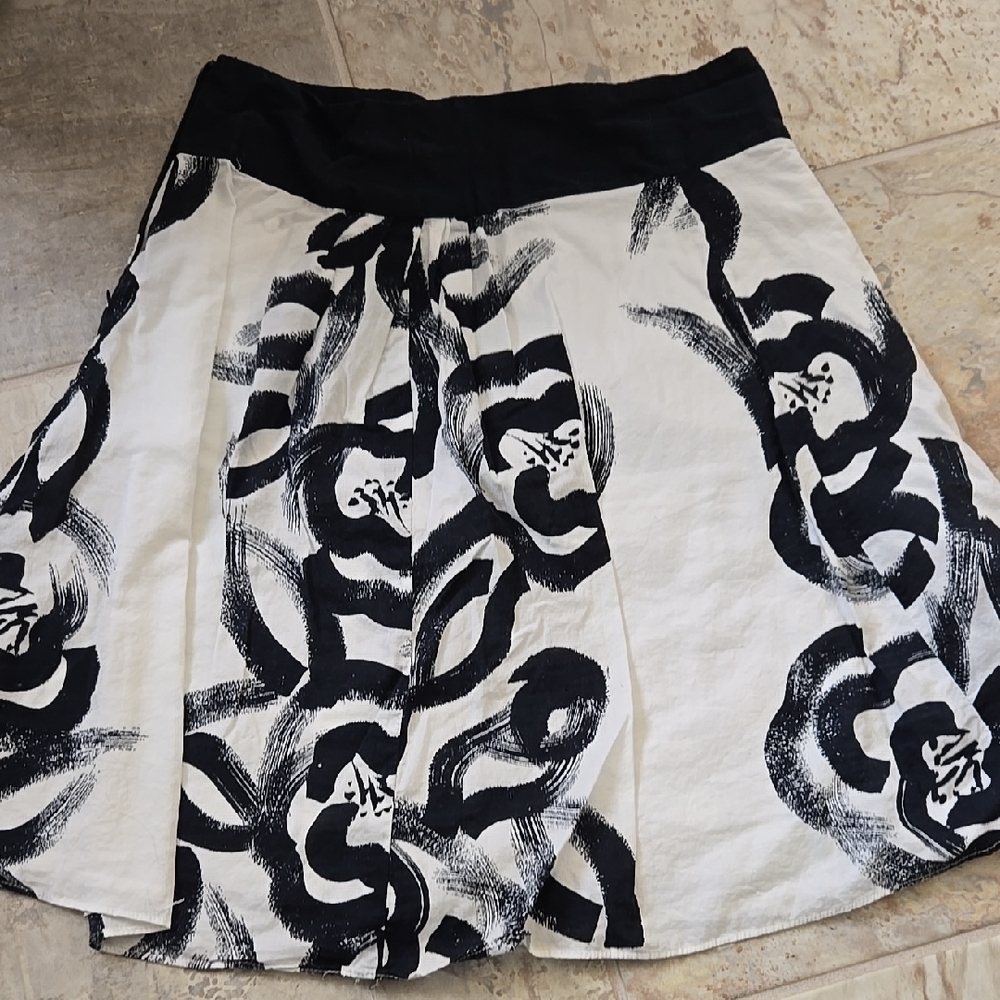 Black and White Women's Skirt Y2k